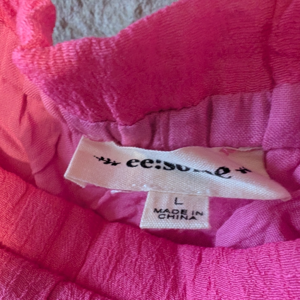 Eesome Vibrant Pink Garment - Picture 5 of 6